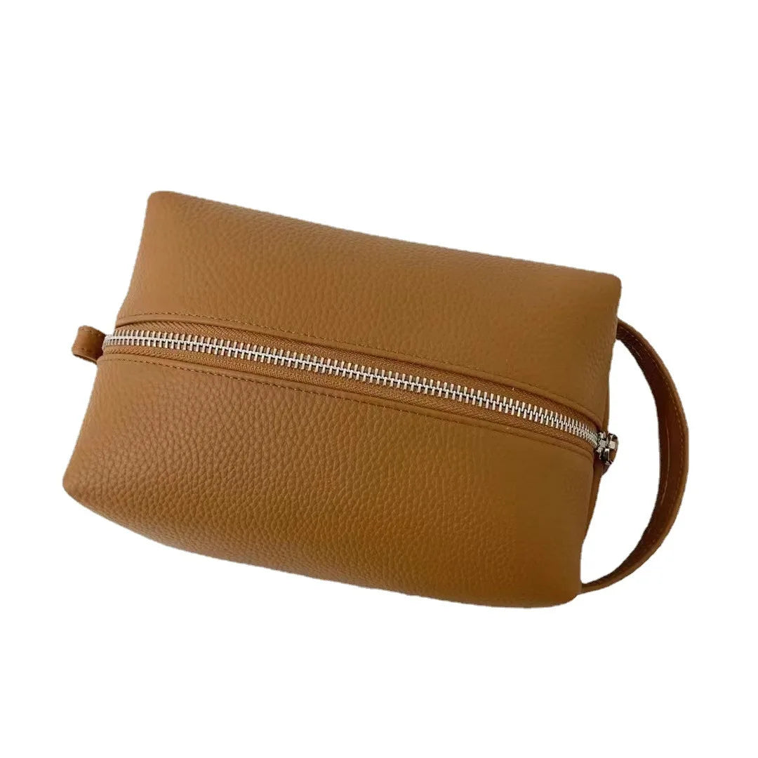 CASSANDRA - Trousse de Toilette Femme en Cuir Vachette Personnalisable