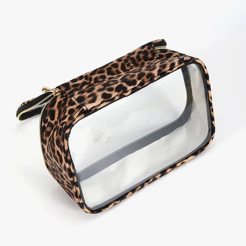 BELLEROPHON - Trousse de Toilette Transparente Léopard