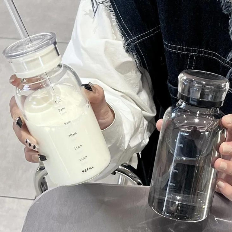 Bouteille D'eau en Verre avec Paille