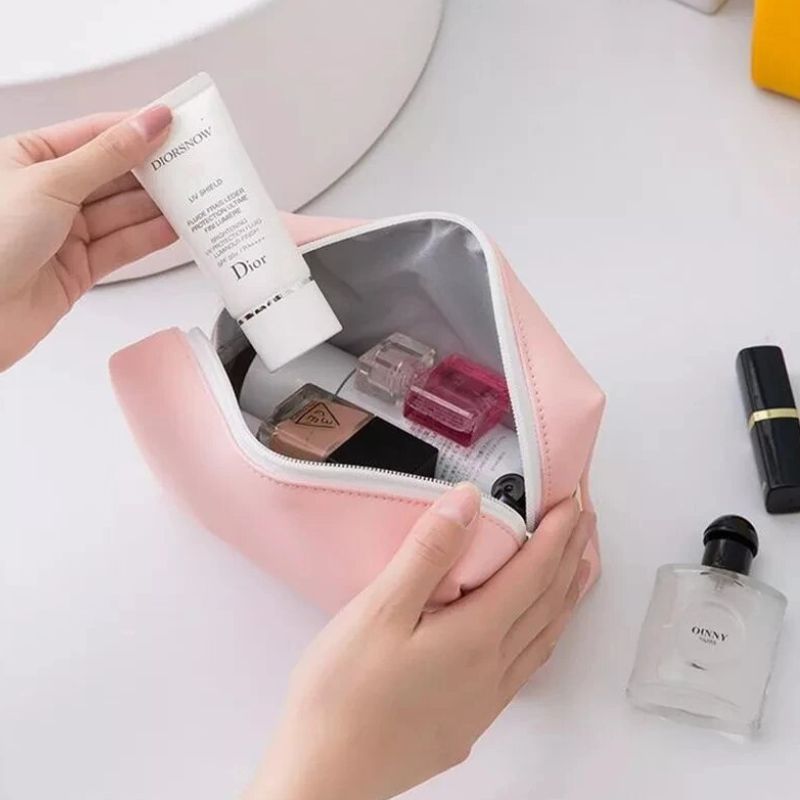 Petite Trousse De Toilette